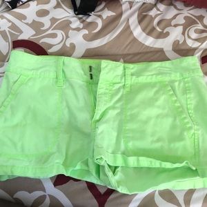 Short shorts